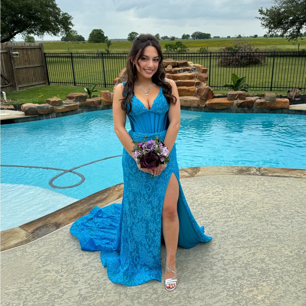 Sherri Hill Prom Dress